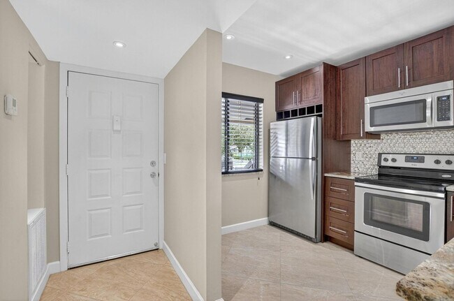 Photo - 21954 Tidewater Terrace Condo Unit F202