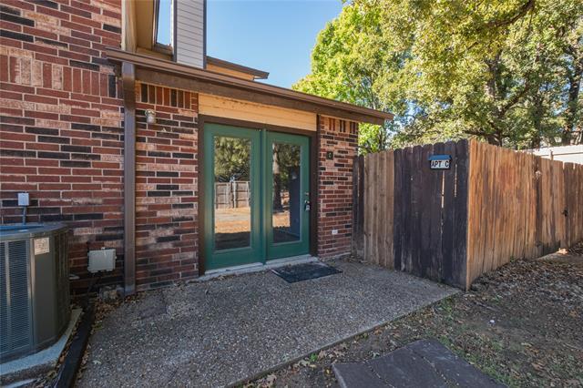 Photo - 675 Harbor Dr N