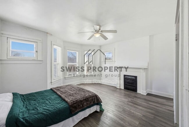 Photo - 2209 Summit St