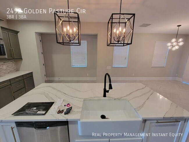 Photo - 2492 Golden Pasture Cir