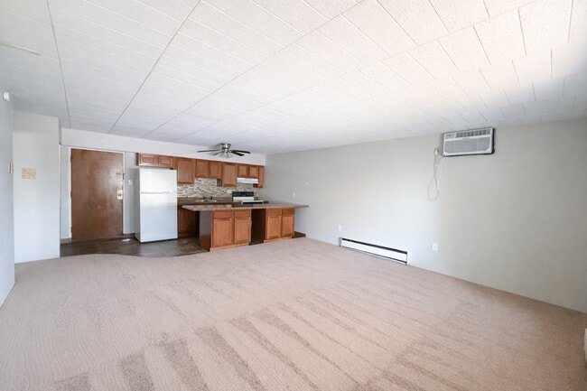 Photo - Foxwood Apartments