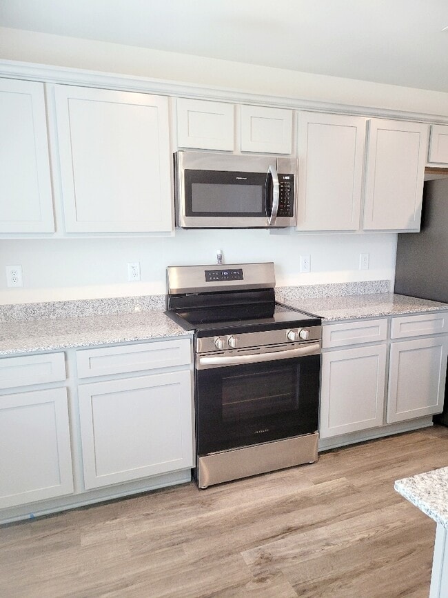 Photo - 752 Wimbee Ct