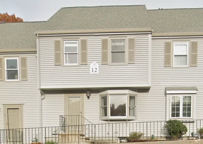 Building Photo - 12 Oak Ridge Dr Unit 3 Rental