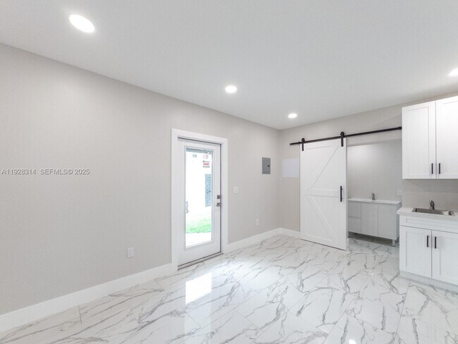 Photo - 3360 SW 24th Ter Unit 3362-B