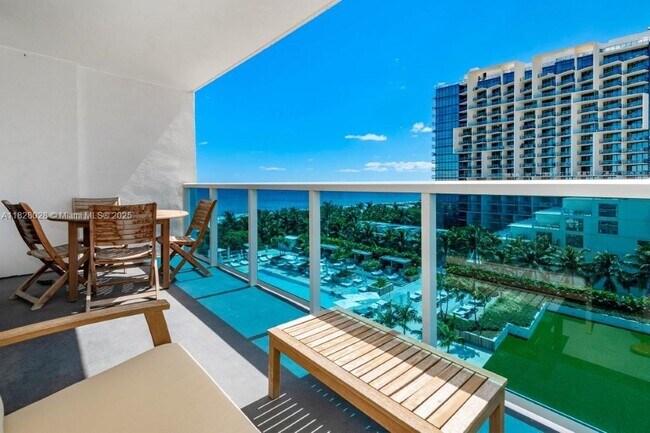 Photo - 2301 Collins Ave Unidad 705