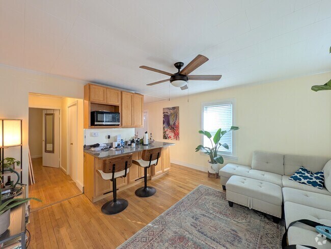 Building Photo - 18 Union St Unit 1 Rental