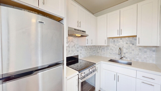 Photo - 17 Hermann St Unit 407