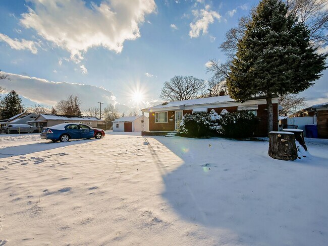 Photo - Welcome to this beautiful 3 bedroom, 2 bat...