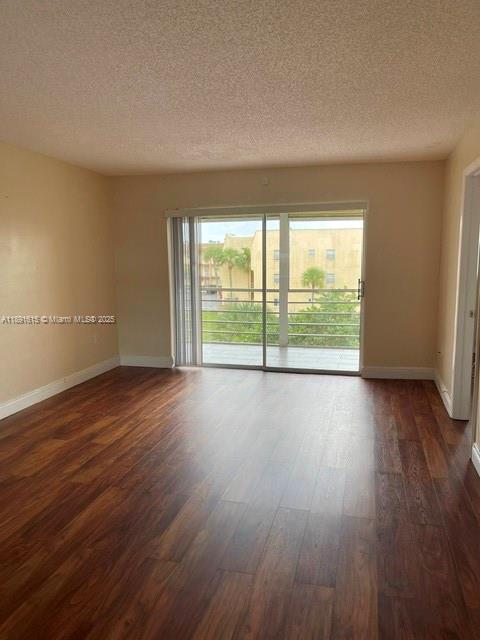 Building Photo - 8285 Sunrise Lakes Blvd Unit 310