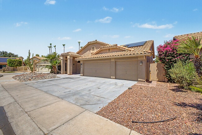 Photo - 3103 N Meadow Ln