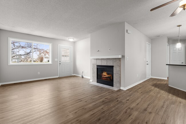 Photo - 17303 Wilderness Cir SE