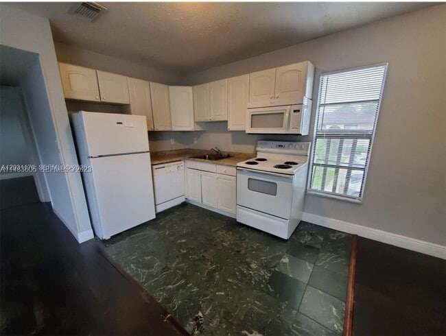 Photo - 3006 Coral Ridge Dr Unidad 210B