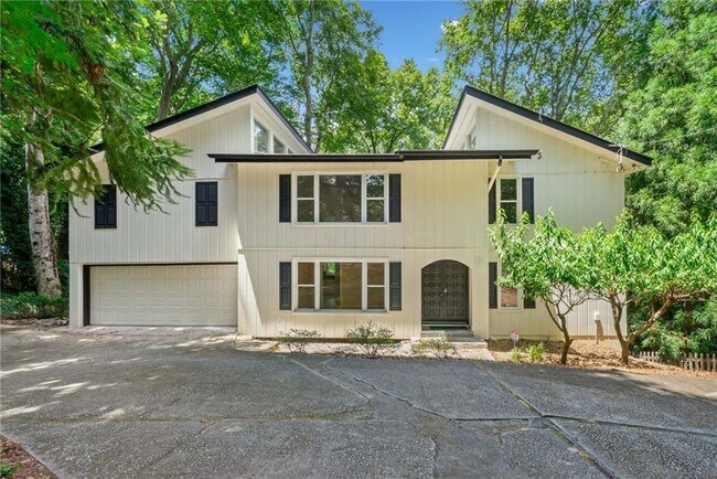 Building Photo - 2710 Margaret Mitchell Dr NW Rental