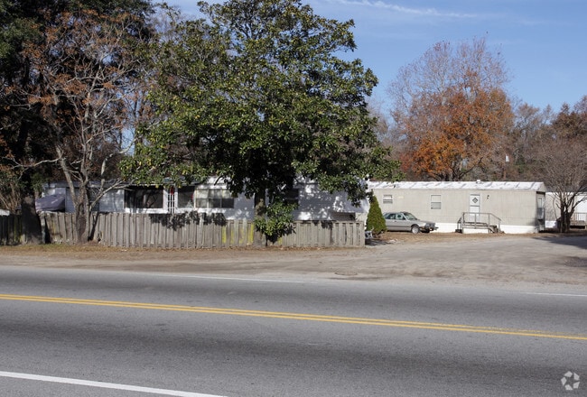 Colony Oaks Mobile Home Park
