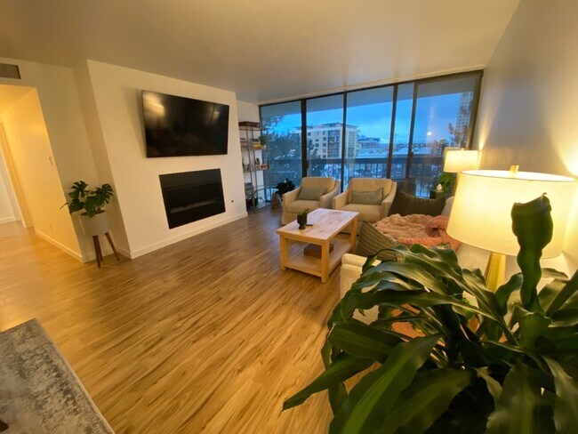 Photo - 123 E 2nd Ave