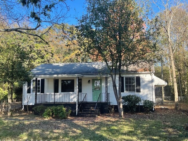 Photo - Beautifully renovated Normaltown 3/2 Home with fenced in front yard! Water, trash, and lawncare i...