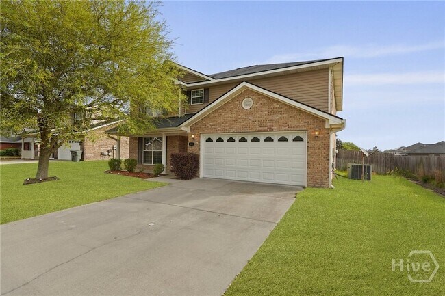 Photo - 220 Augusta Way