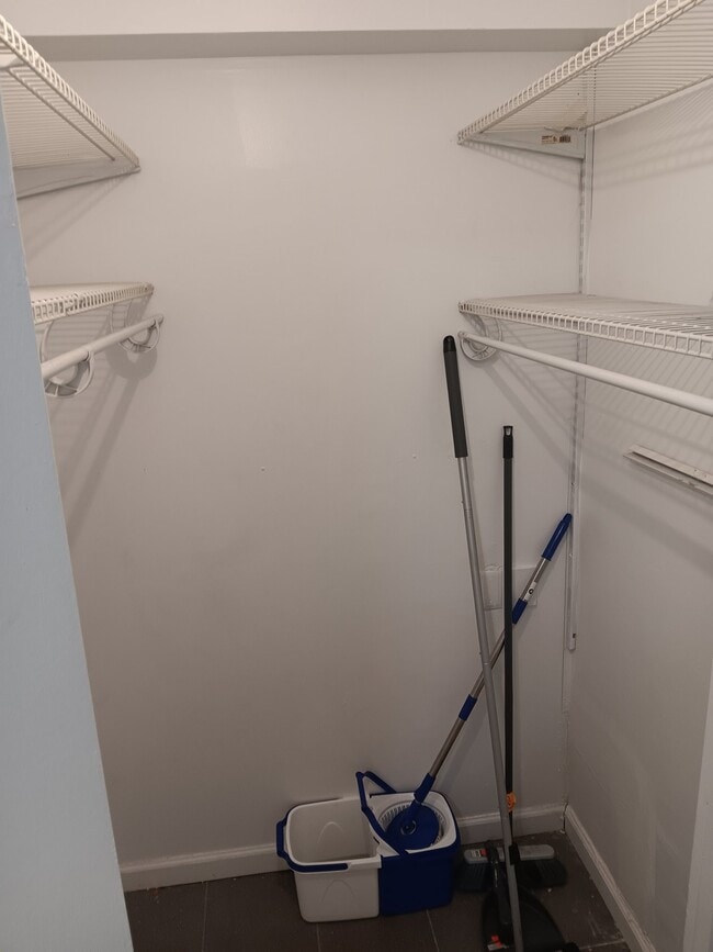 Photo - 3207 Oxford Ave Unit 11