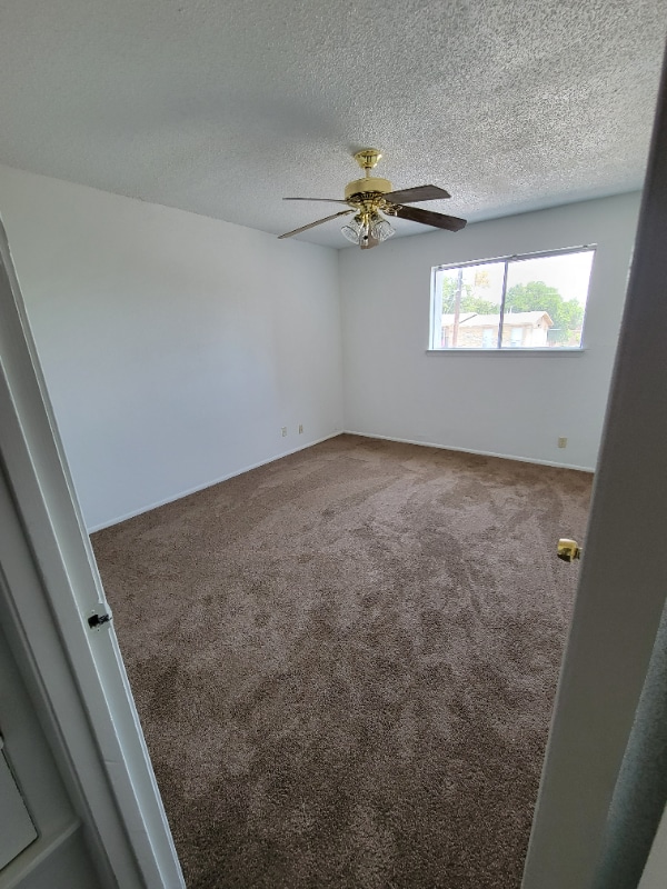 Photo - 207 Sprucewood Ln Unit D