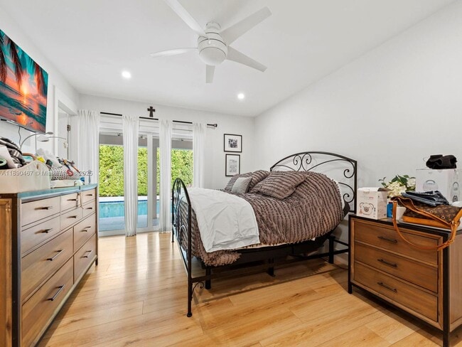 Photo - 10921 SW 116th Ave