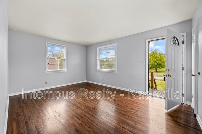 Photo - 114 Old Trinity Ln