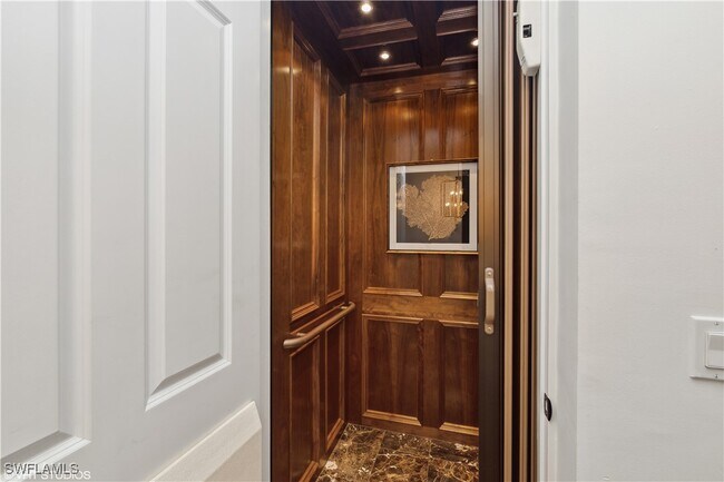 Photo - 6501 Crown Colony Pl Unidad 4-201