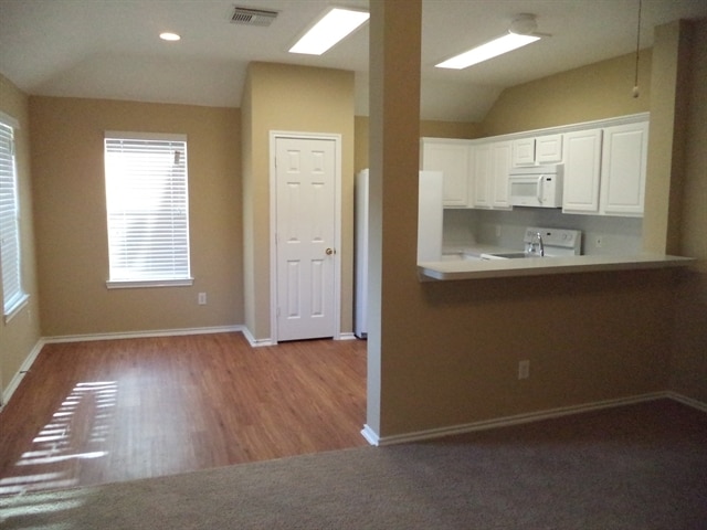 Photo - 5214 Flax Bourton St