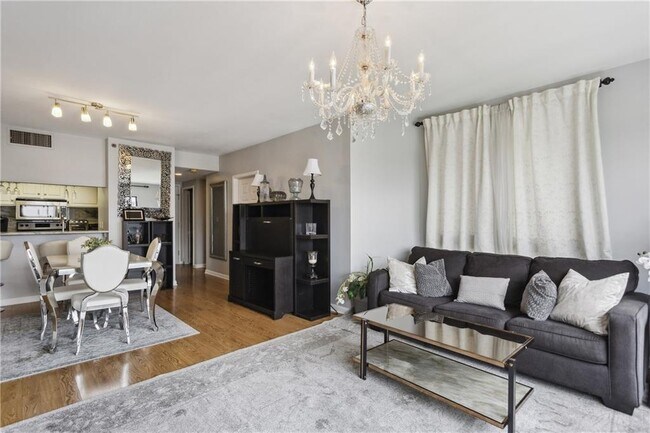 Photo - 3481 Lakeside Dr NE Unit 3004