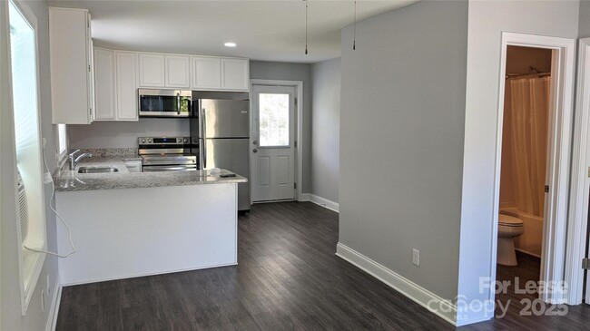 Photo - 250 W McNeely Ave