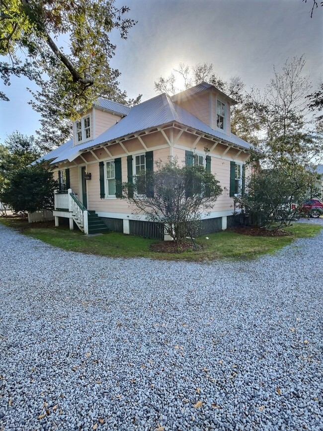 Photo - Commercial/Residential 3 Bedroom 3 Bath Cottage Close to Downtown Ocean Springs