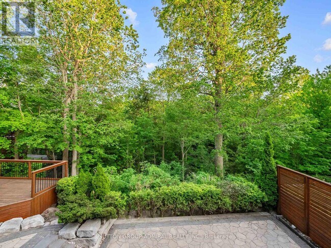 Photo - 35 Wentworth Ave