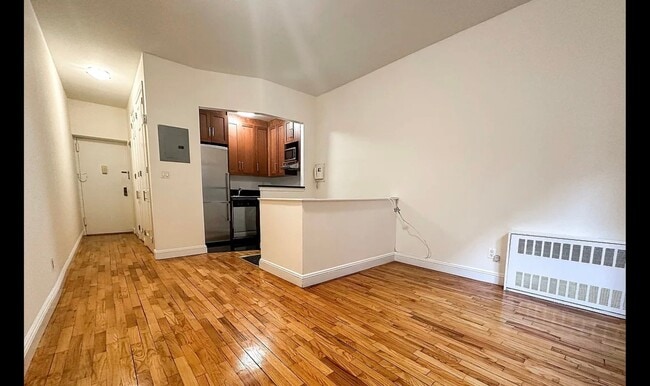 Photo - 1661 York Ave Unidad 1L