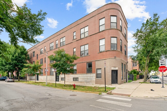 Building Photo - 948 N Washtenaw Ave Unit 2N