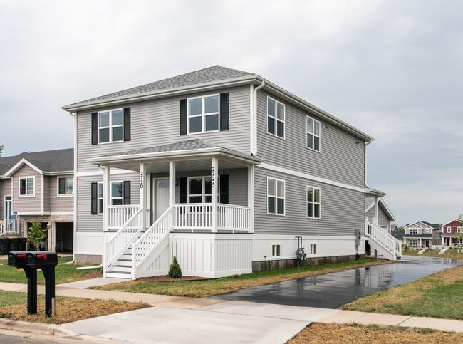 Photo - 2724 Hazelnut Trl Townhome