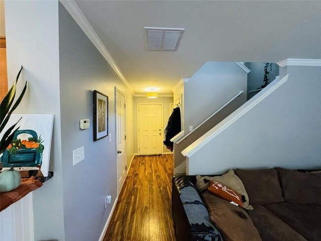 Photo - 106 Cypress Ct