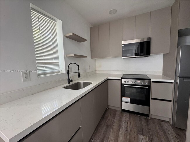 Photo - 1840 Fillmore St Apartment Unit 2