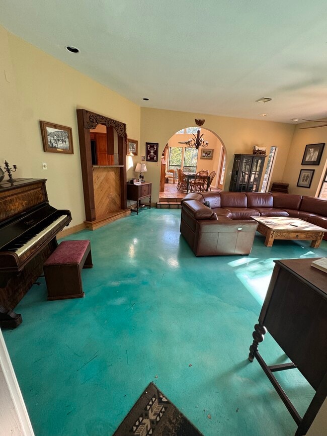 Photo - 312 Grande St Casa