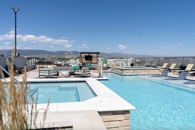 Photo - 775 W Lake St Unit 2310
