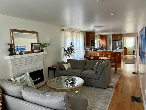 8 Goodman Rd Unit 1