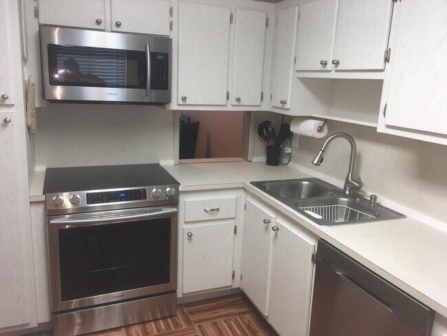 Photo - 4070 Tivoli Ct Unit 202