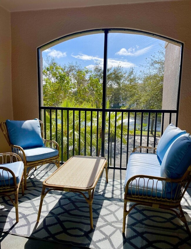 Photo - 3021 Alcazar Pl Unidad 202