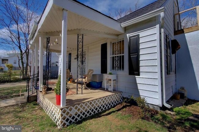 2924 Virginia Ave