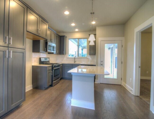 Photo - 7411 Pantherpaw St