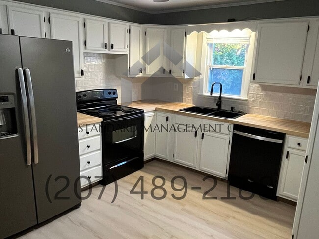 Building Photo - 7 Tardiff St Unit 1