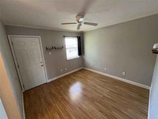 Photo - 5608 Cougar Dr Unit 219