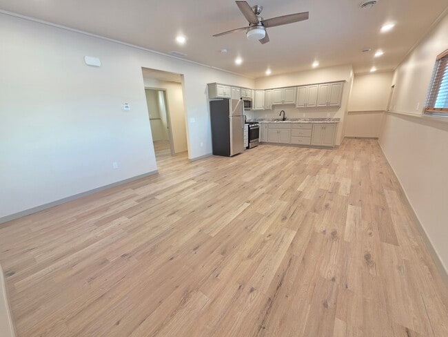 Photo - 1101 S Lawler St Unit 3