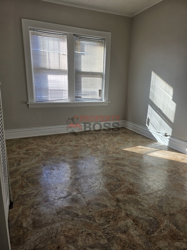 Photo - 1086 Harrison Blvd