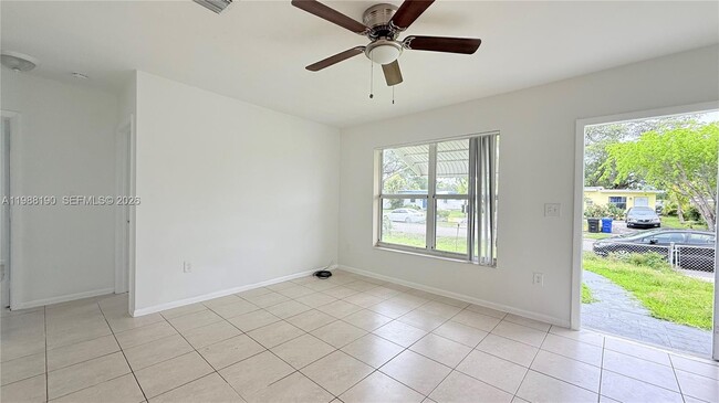 Photo - 1411 NE 155th Terrace