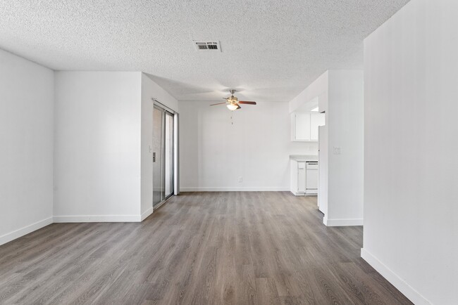 Building Photo - Regency Heights Rental