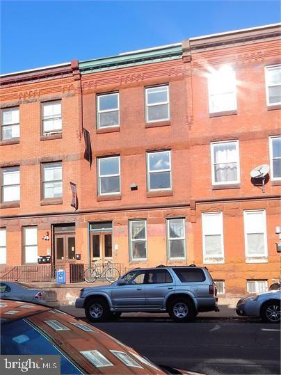 Building Photo - 1621 W Diamond St Unit 1